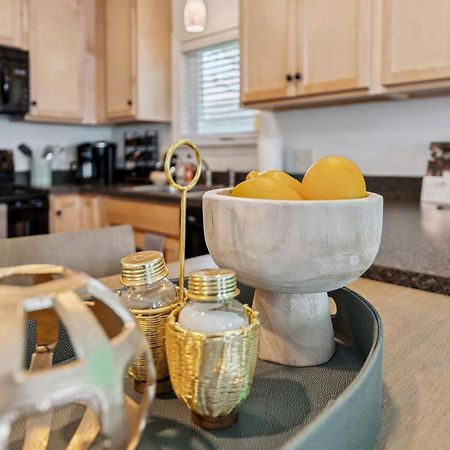 Newly Renovated Tremont Treasure I Cozy + Modern Villa Cleveland Exteriör bild